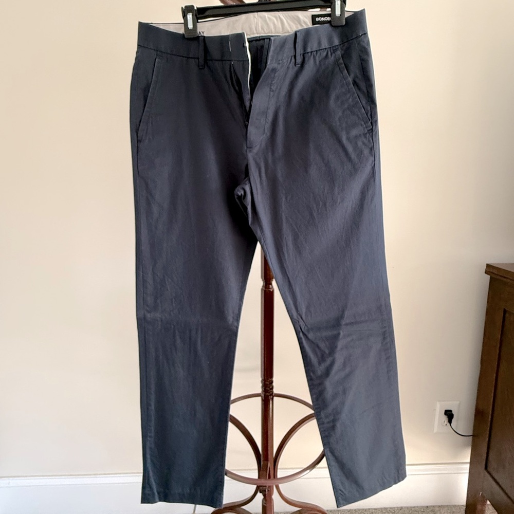 Bonobos Stretch Lightweight Weekday Warriors Dress Pants. 33/32, Slim Fit, Navy